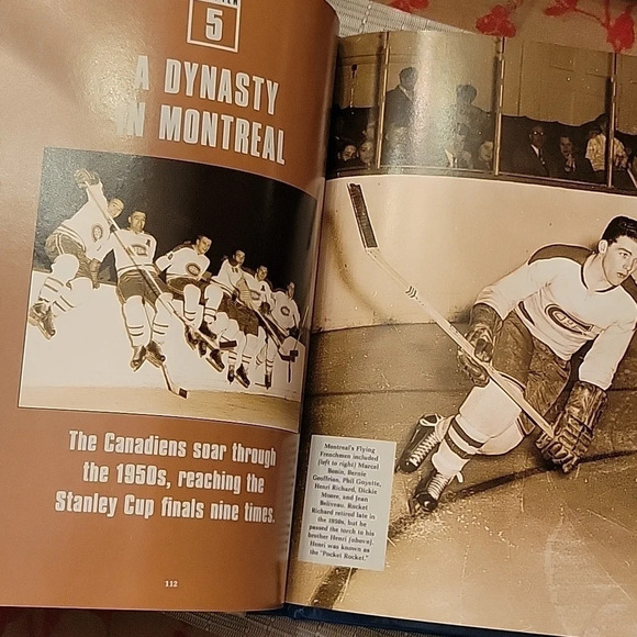 𝅺Great Book of Hockey oversized hardcover book - Picture 4 of 10